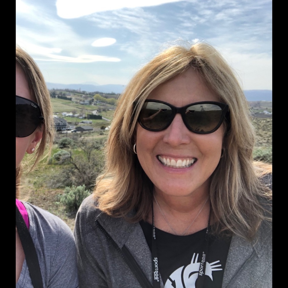 Meet your Posher, Cindy